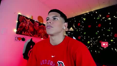 Snapshot of damian_latinxxx chatting on January 8, 2:46 am Damian online show from January 8, 2:46 am