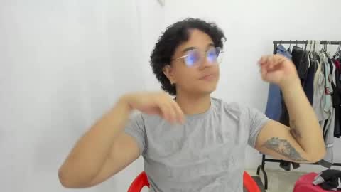 Diane or Dante D online show from April 21, 1:42 am