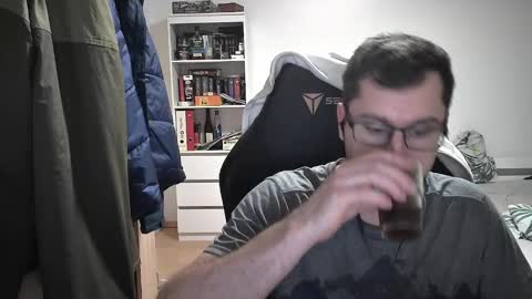 King Dan online show from December 3, 8:50 pm