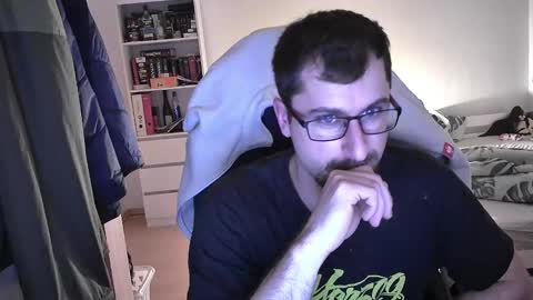 King Dan online show from December 10, 7:43 pm