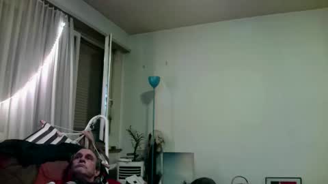 Snapshot of dangermousey005 chatting on October 5, 7:18 pm dangermousey005 online show from October 5, 7:18 pm
