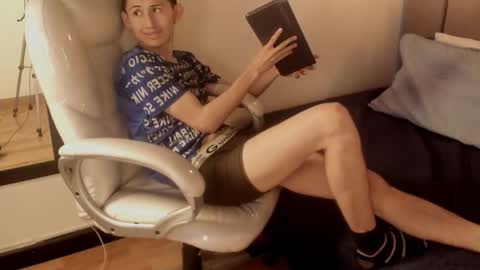 Thiago online show from February 15, 7:44 pm