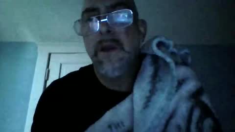 Snapshot of daniel_lbc chatting on October 19, 10:13 pm Daniel online show from October 19, 10:13 pm
