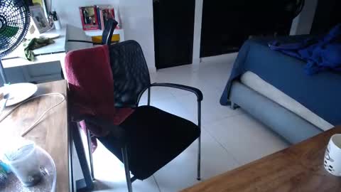 daniel_velez26 online show from March 28, 4:29 pm