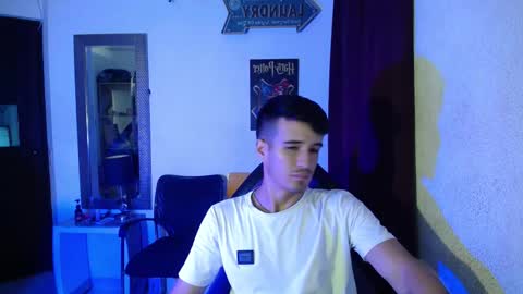 daniel_velez26 online show from December 1, 1:30 am