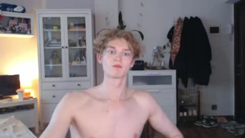 Daniel online show from April 11, 3:35 am