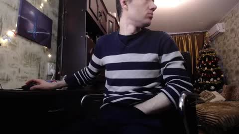Snapshot of danielgraysoon chatting on January 8, 11:43 am Daniel Grayson online show from January 8, 11:43 am