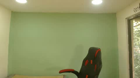 danielitopapii online show from December 18, 4:47 pm