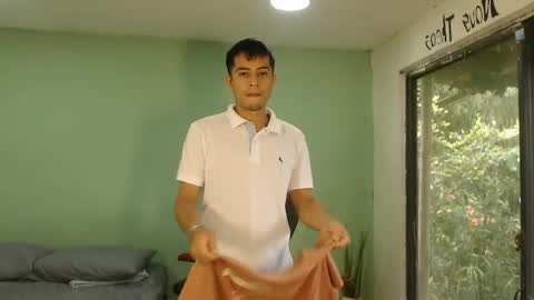 danielitopapii online show from February 16, 2:04 pm