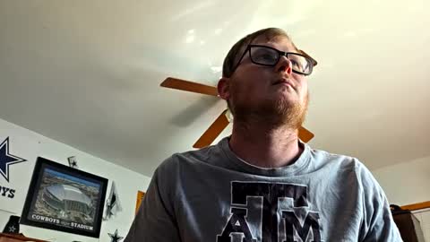 Daniel    y. online show from October 28, 7:05 pm