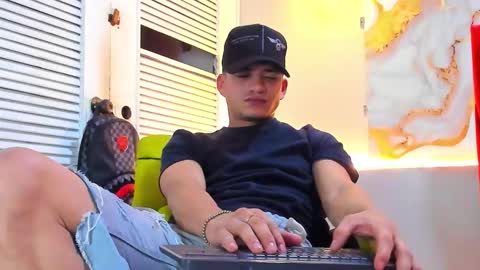 Dani online show from November 28, 4:15 am