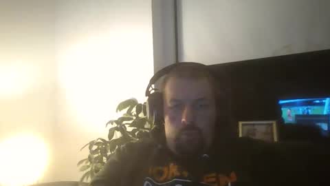 danishman1980 online show from November 2, 9:19 pm