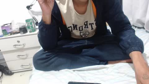 daniel segura online show from March 8, 3:54 am