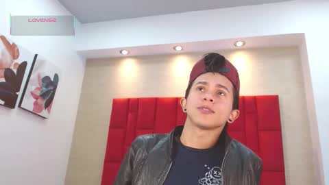 Danny online show from November 18, 1:59 pm