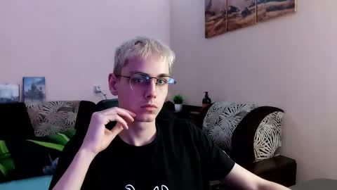 Snapshot of danny_fox888 chatting on October 20, 10:02 pm Daniel online show from October 20, 10:02 pm