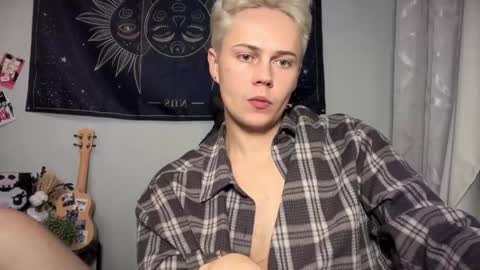 danny online show from October 23, 8:01 pm