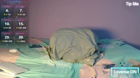 dante_bear online show from November 22, 2:44 am