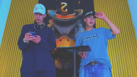 dante_brown1 online show from November 30, 8:44 pm