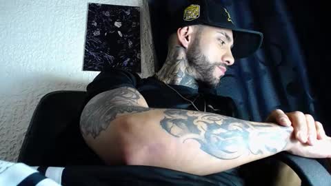dante_d_angelo_ online show from October 28, 4:26 am