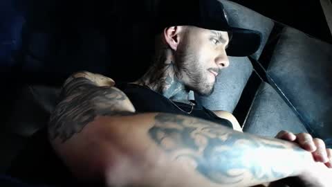 dante_d_angelo_ online show from April 1, 7:54 am