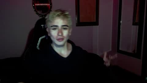 danteobscuro online show from December 2, 11:21 pm