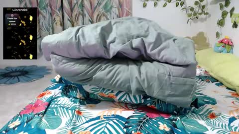 dany_milk online show from January 16, 2:03 am