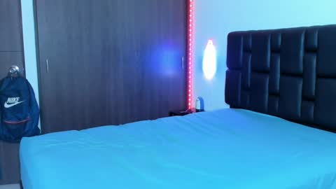 Snapshot of danyfitguy_ chatting on January 2, 11:38 pm danyfitguy_ online show from January 2, 11:38 pm