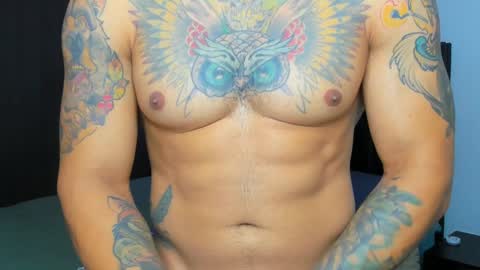 Snapshot of danyfitguy_ chatting on January 5, 12:52 am danyfitguy_ online show from January 5, 12:52 am