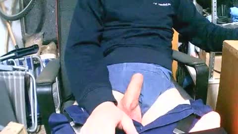 dar12173 online show from April 10, 7:04 am