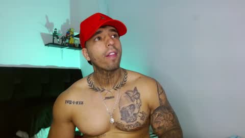 Darius Phoenix  online show from March 26, 8:46 pm