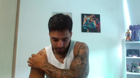 Darius Phoenix  online show from July 15, 5:19 pm
