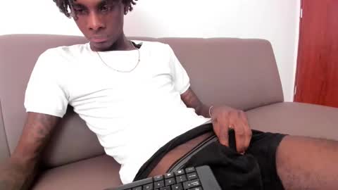 dark_fantasy9 online show from March 20, 9:40 pm