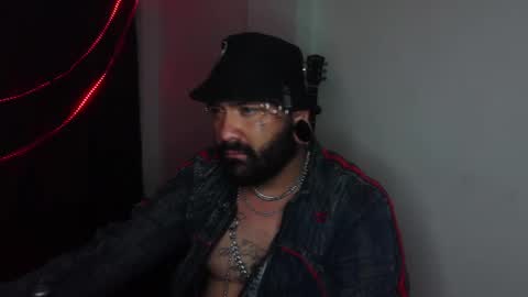 darkclothes online show from December 20, 11:00 am