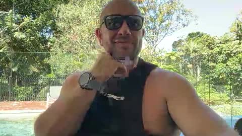 Snapshot of dartanian0001 chatting on October 20, 3:54 am dartanian0001 online show from October 20, 3:54 am