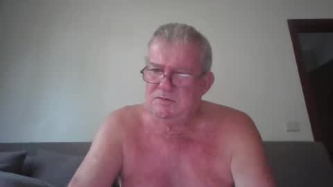 darwincock online show from April 7, 12:43 am