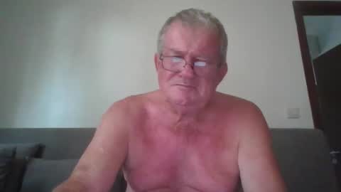 darwincock online show from April 13, 5:41 am