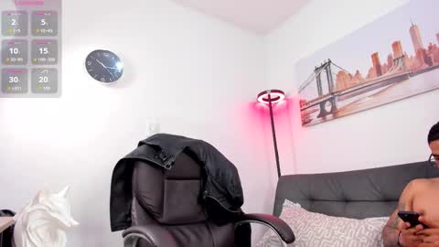 Dash online show from October 15, 2:35 pm