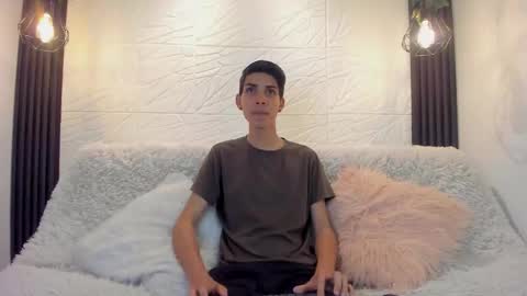 dave_925_ online show from March 16, 6:45 pm