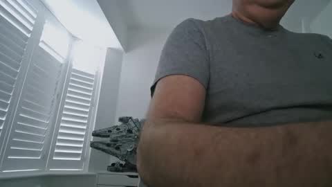 davesu12345 online show from March 10, 8:20 am