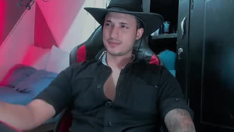 david__ox online show from February 6, 9:44 pm