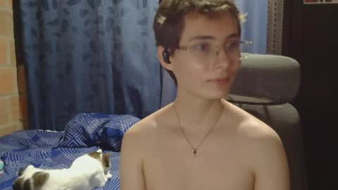 ProgrammerBoy online show from May 18, 4:07 am