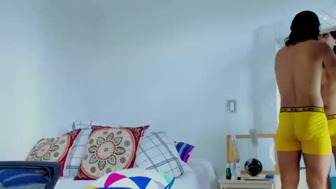 Snapshot of david_johnson372 chatting on September 22, 12:37 pm Hey im David that loves to explore and speak their fantasies. Very open talktative and nice. Feel free to chat with me online show from September 22, 12:37 pm