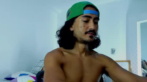 Snapshot of david_johnson372 chatting on October 4, 12:38 am Hey im David that loves to explore and speak their fantasies. Very open talktative and nice. Feel free to chat with me online show from October 4, 12:38 am