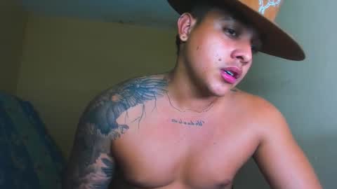 Lennon online show from November 26, 7:33 am