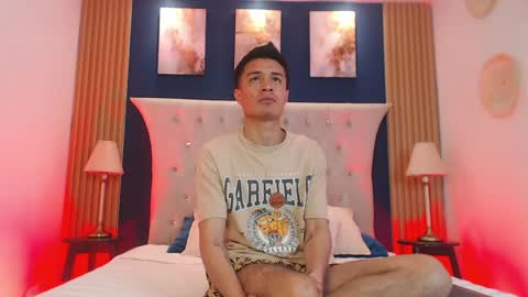 David Sandoval online show from April 3, 4:31 am