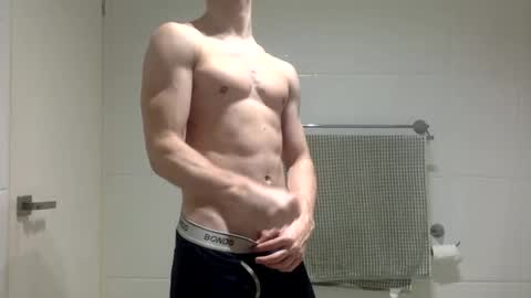 Snapshot of davidwill1 chatting on February 3, 11:09 am davidwill1 online show from February 3, 11:09 am