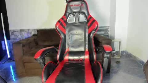 Davinson online show from April 15, 8:03 am