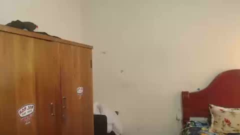 Snapshot of daylon_brown_ chatting on September 16, 6:53 pm Dylon online show from September 16, 6:53 pm