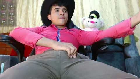 dayro_dduran online show from April 18, 8:53 pm