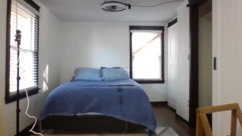 DCrush online show from March 5, 9:55 pm